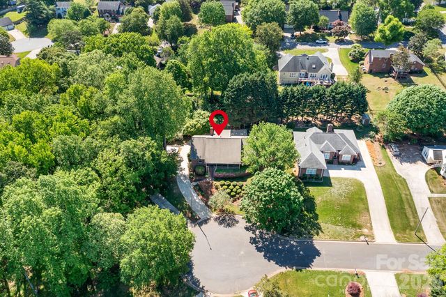 2111 Wayles Court, Gastonia, NC 28056