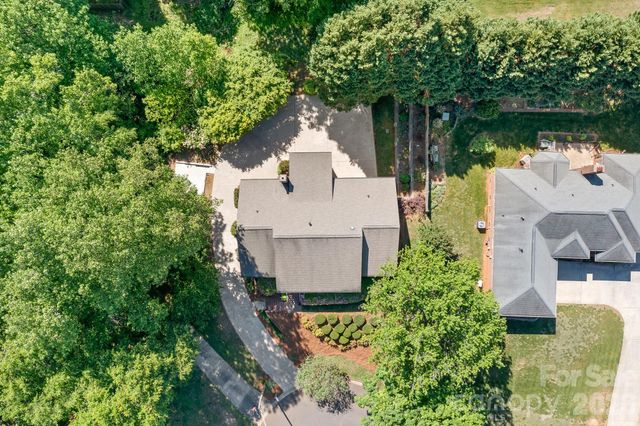 2111 Wayles Court, Gastonia, NC 28056