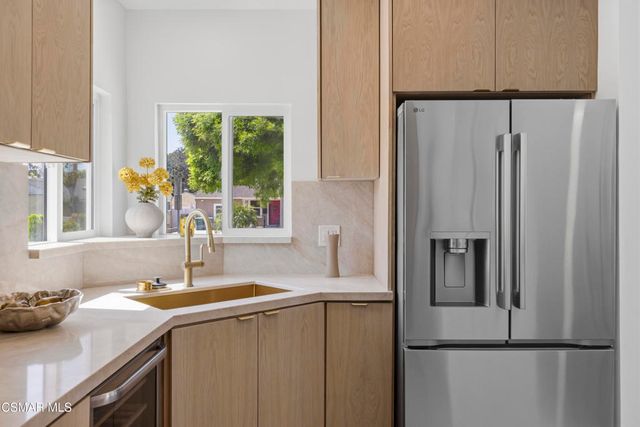 1446 N Rose Street, Burbank, CA 91505