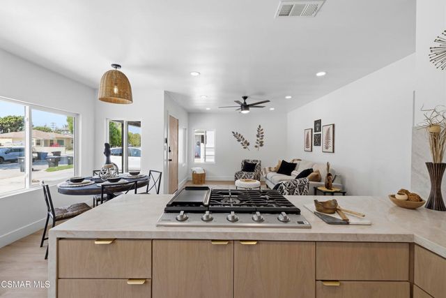 1446 N Rose Street, Burbank, CA 91505