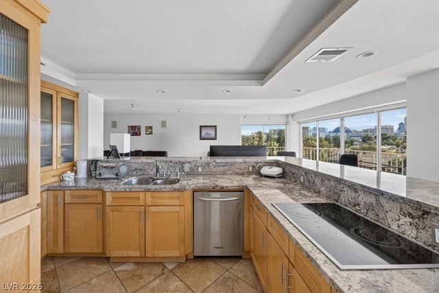 3111 Bel Air Drive 6G, Las Vegas, NV 89109