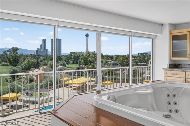 3111 Bel Air Drive 6G, Las Vegas, NV 89109
