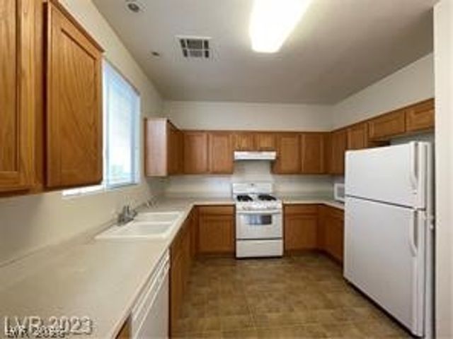 7788 Hampton Park Lane, Las Vegas, NV 89113