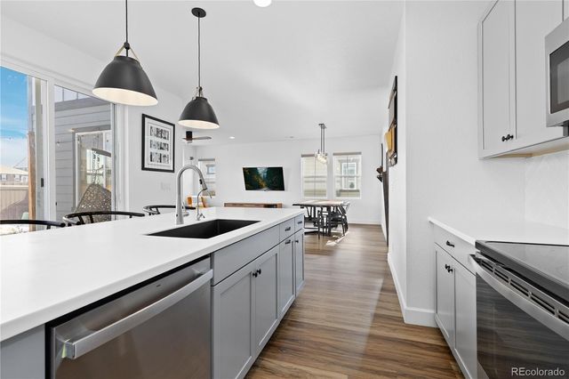 664 N Yantley Street, Aurora, CO 80018