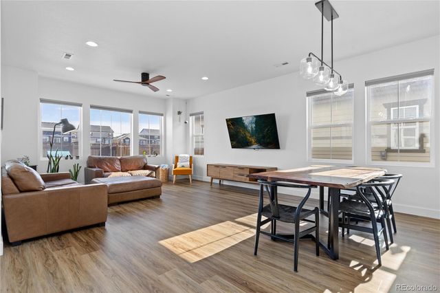 664 N Yantley Street, Aurora, CO 80018