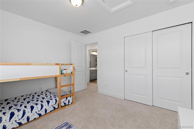 664 N Yantley Street, Aurora, CO 80018