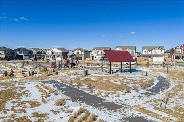 664 N Yantley Street, Aurora, CO 80018