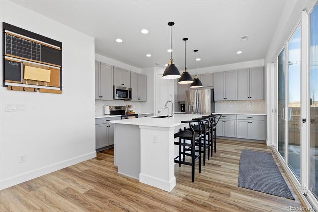 664 N Yantley Street, Aurora, CO 80018