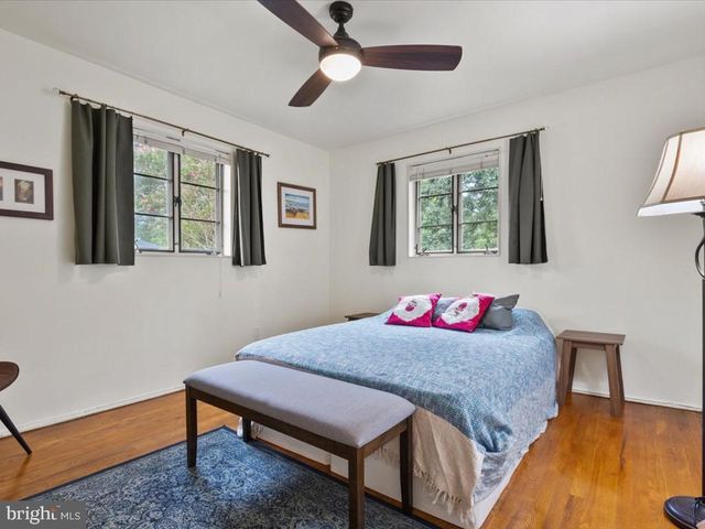 2005 CASCADE RD, Silver Spring, MD 20902