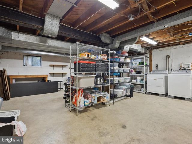 2005 CASCADE RD, Silver Spring, MD 20902
