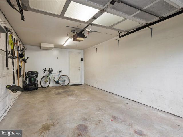 2005 CASCADE RD, Silver Spring, MD 20902