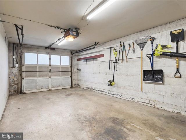 2005 CASCADE RD, Silver Spring, MD 20902
