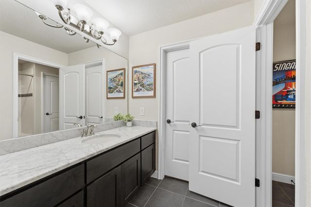 51 S Fremont Ridge Loop, Spring, TX 77389