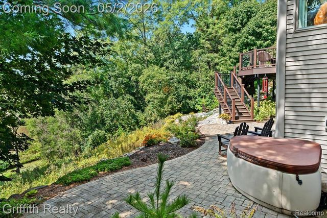 7253 Summit Ridge, Hamburg Township, MI 48116