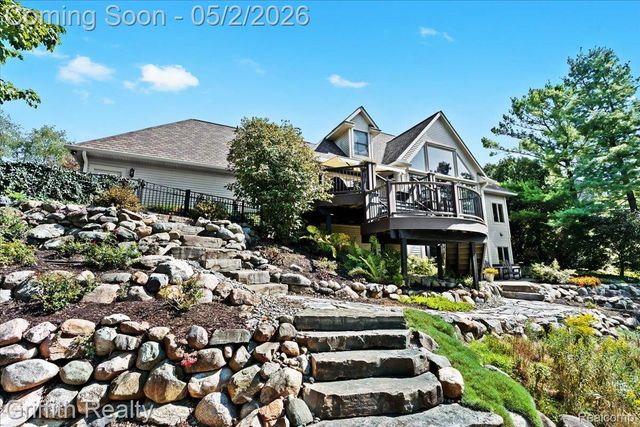 7253 Summit Ridge, Hamburg Township, MI 48116