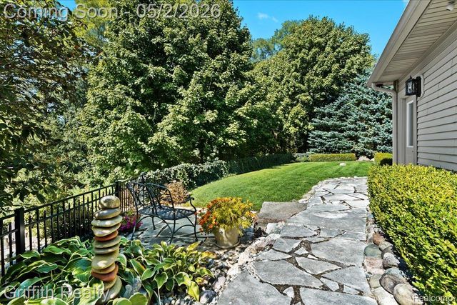 7253 Summit Ridge, Hamburg Township, MI 48116