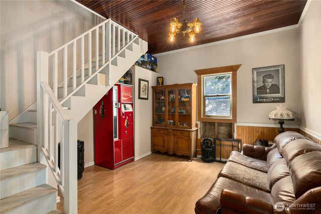 411 S 7th Street, Roslyn, WA 98941