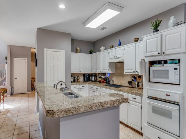 8417 Towneship Lane, Dallas, TX 75243