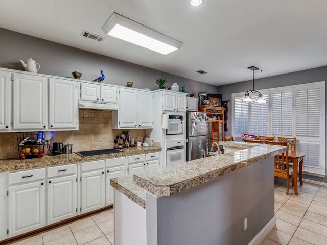 8417 Towneship Lane, Dallas, TX 75243