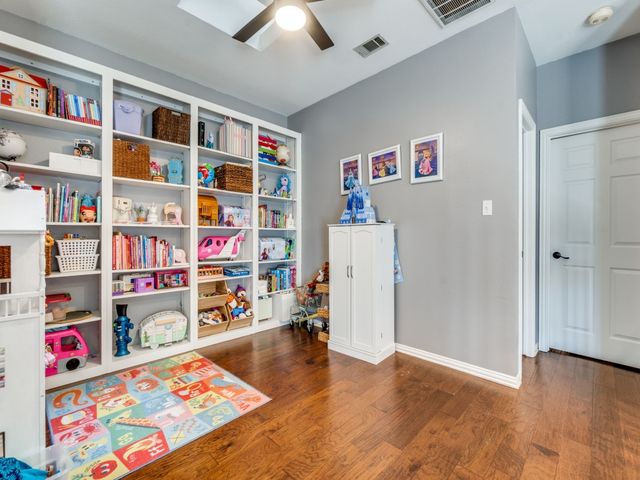 8417 Towneship Lane, Dallas, TX 75243