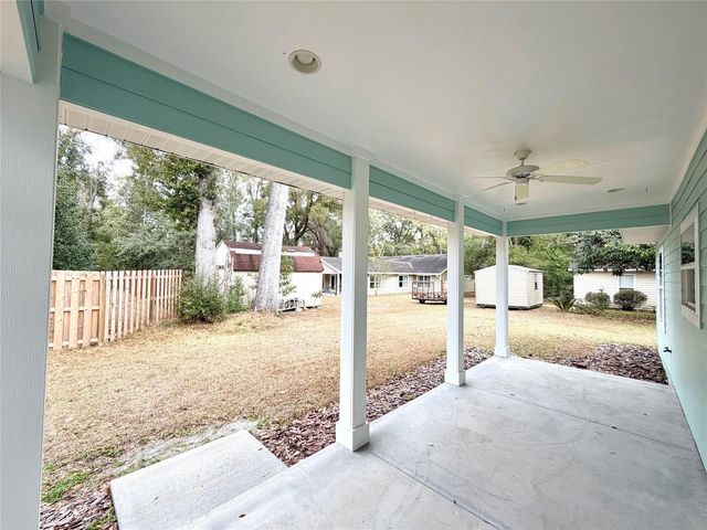 18254 NW 238TH STREET, High Springs, FL 32643