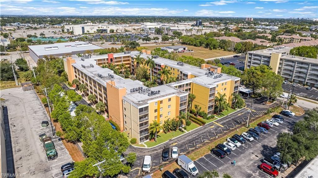 2366 Mall DR E # 115, Fort Myers, FL 33901