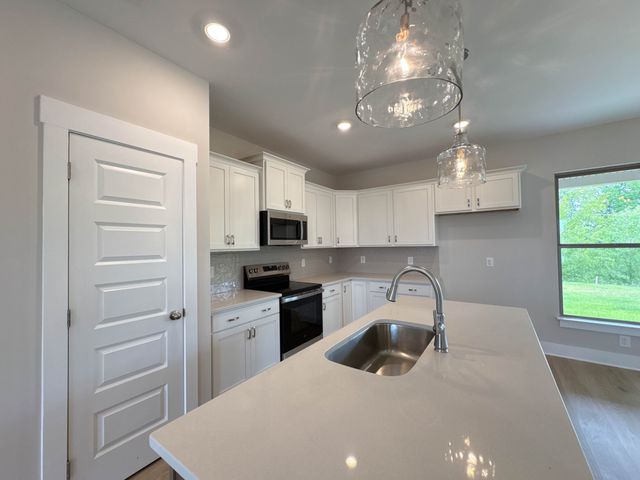 116 Harlinsdale Blvd, Gallatin, TN 37066