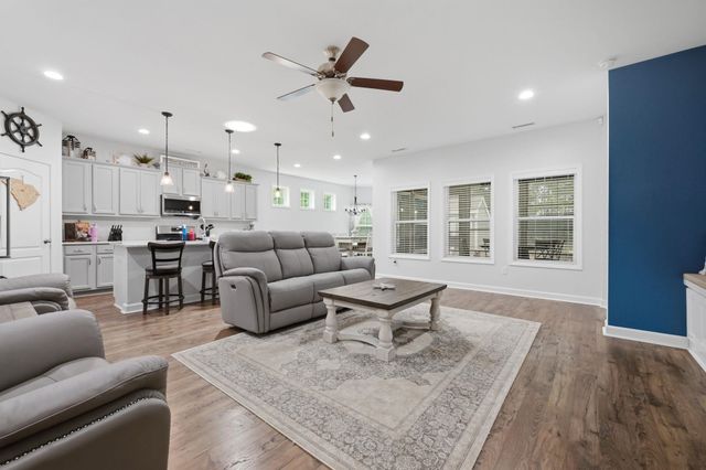 109 Astoria Park Loop, Conway, SC 29526