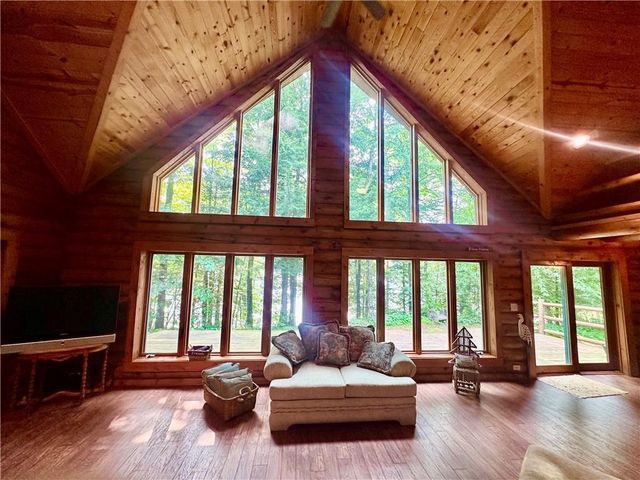 15050 367th Street, Stanley, WI 54768