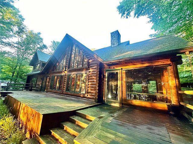 15050 367th Street, Stanley, WI 54768