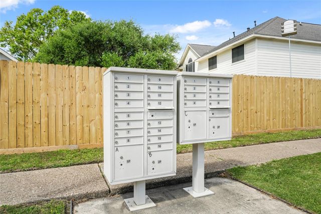 8134 Blue Jay, Baytown, TX 77523