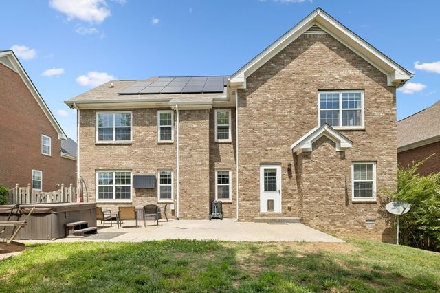 1014 Belcor Dr, Spring Hill, TN 37174