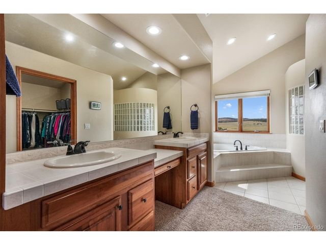19748 Kershaw Ct, Monument, CO 80132