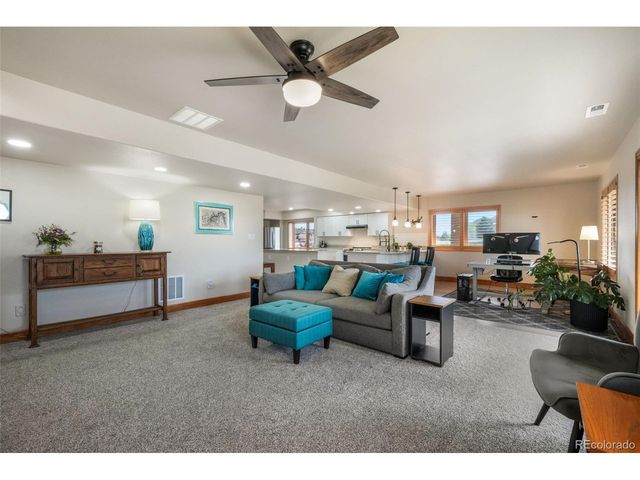 19748 Kershaw Ct, Monument, CO 80132