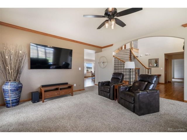 19748 Kershaw Ct, Monument, CO 80132