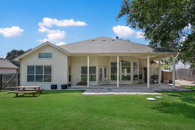 408 Cargill DR, Spicewood, TX 78669