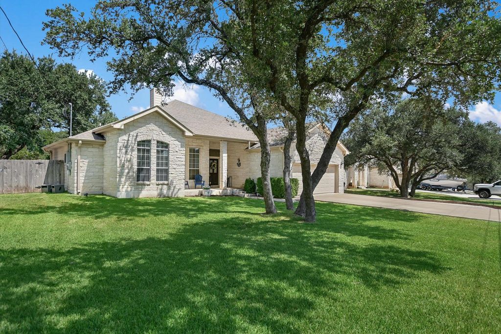 408 Cargill DR, Spicewood, TX 78669