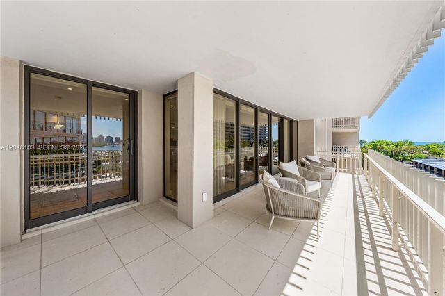 3 Grove Isle Dr C410, Miami, FL 33133