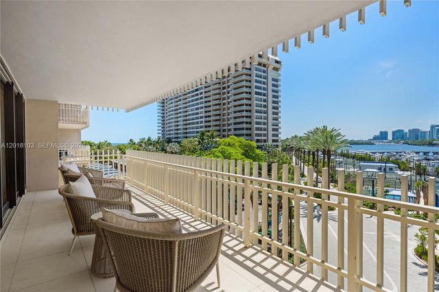 3 Grove Isle Dr C410, Miami, FL 33133