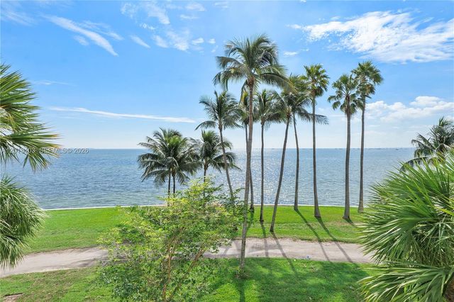 3 Grove Isle Dr C410, Miami, FL 33133