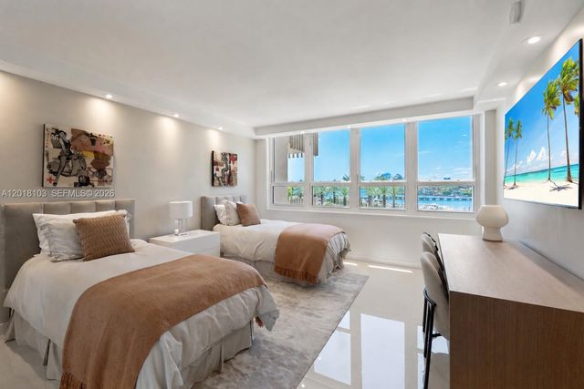 3 Grove Isle Dr C410, Miami, FL 33133