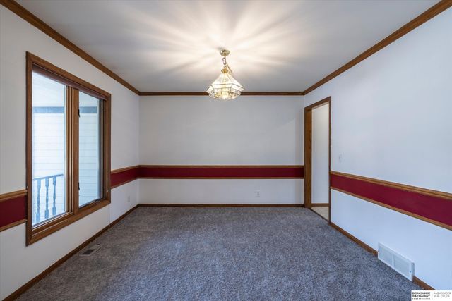 17327 P Street, Omaha, NE 68135