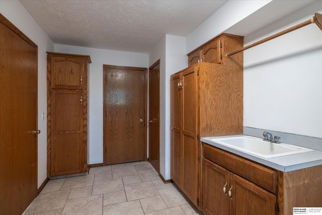 17327 P Street, Omaha, NE 68135