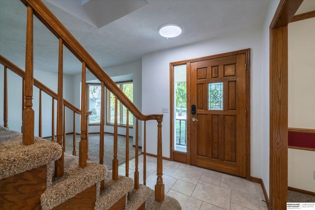 17327 P Street, Omaha, NE 68135