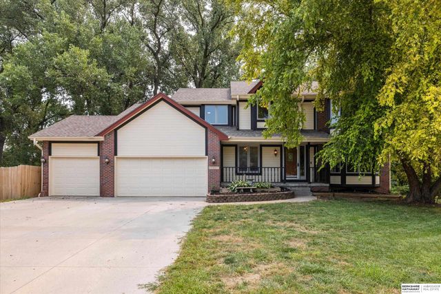 17327 P Street, Omaha, NE 68135