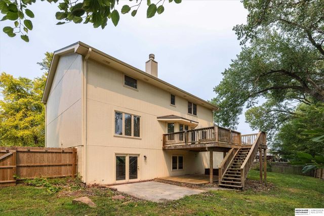 17327 P Street, Omaha, NE 68135
