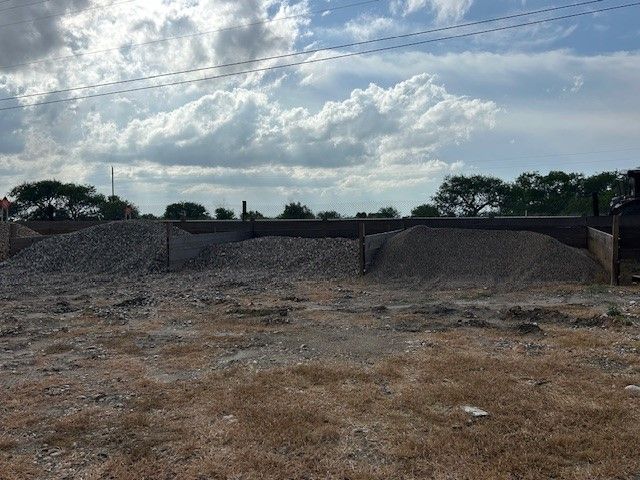 3312 US-77, Odem, TX 78370