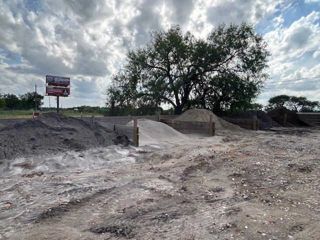 3312 US-77, Odem, TX 78370