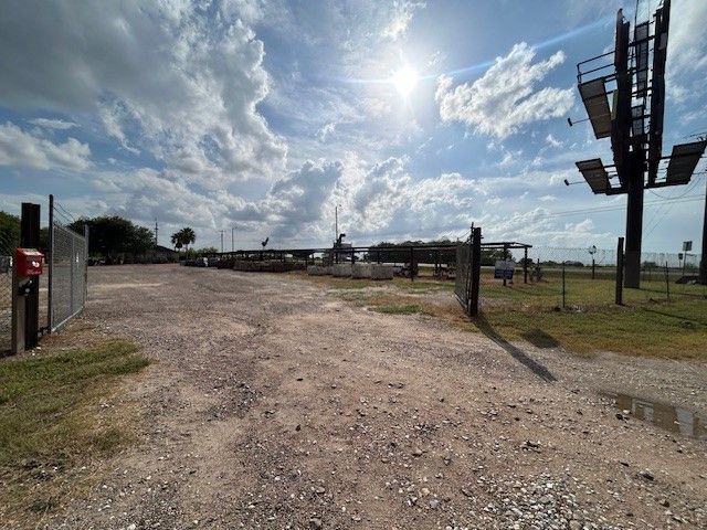 3312 US-77, Odem, TX 78370