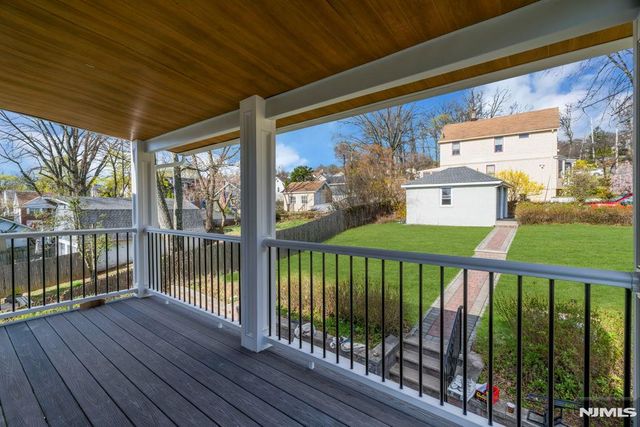 27 Valley Way, West Orange, NJ 07052